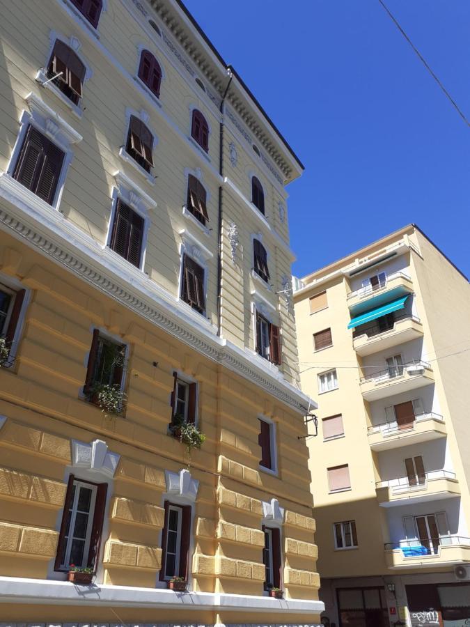 Pied At Terre Trieste Exterior foto